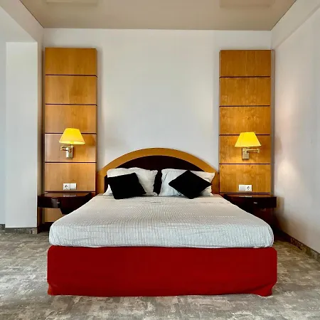 Complex Popdan 招待所