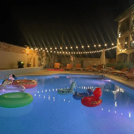 招待所 Complex Popdan 4*