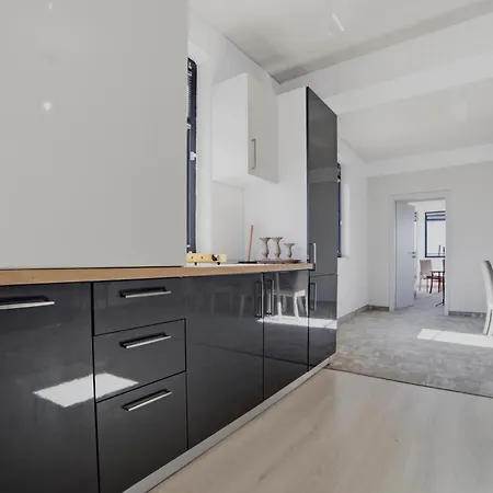 Gasthuis Complex Popdan 4*